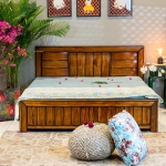Pannel Bed